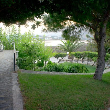 Aiolos Hotel Menites Exterior photo