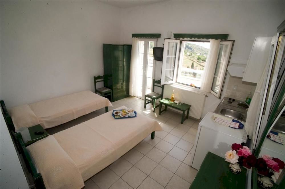 Aiolos Hotel Menites Exterior photo