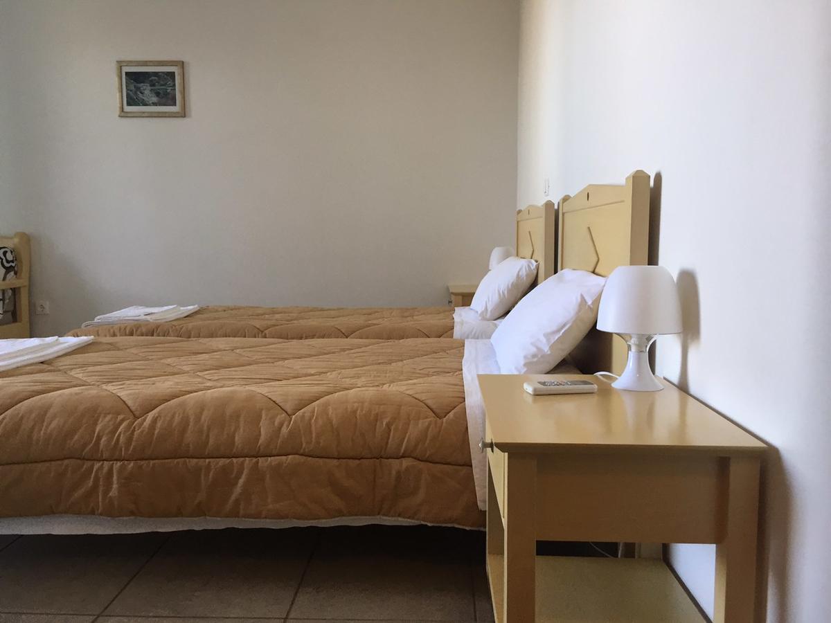 Aiolos Hotel Menites Exterior photo